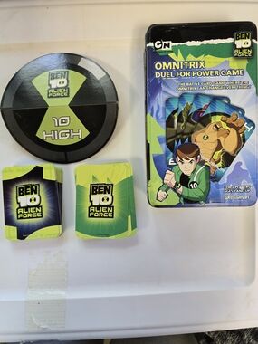 Ben 10 Alien Force Omnitrix Duel Card Game - Green/Black